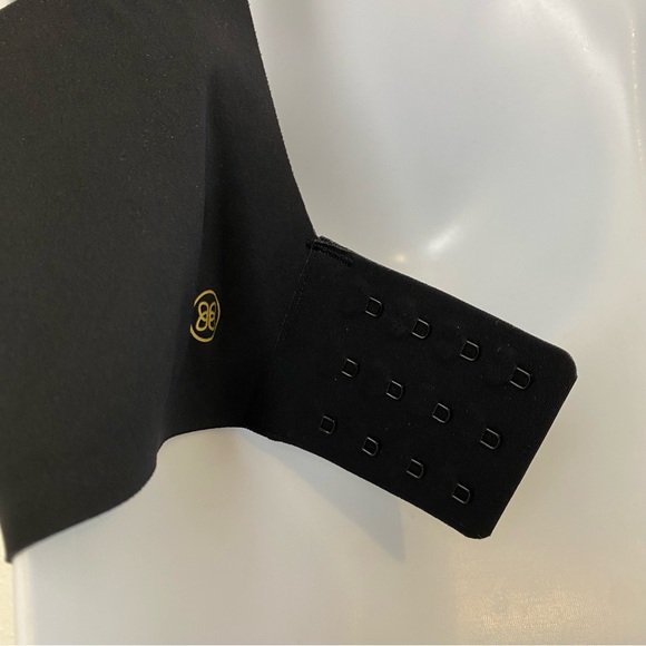 Honeylove CrossOver Bra in Runway Black - Large 38 B/C - Picture 13 of 16